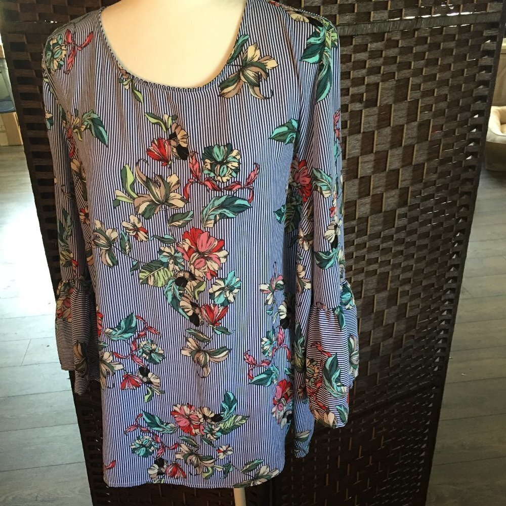 Tacera Bell Sleeve Blouse
